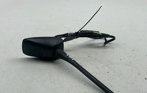 Honda CR-V Radio antenna V305375C