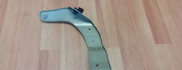 Citroen C4 Grand Picasso Fender mounting bracket 017243C02 9801724380 017243