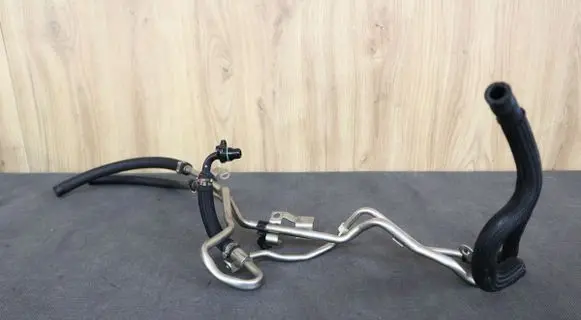 Mercedes-Benz SLK R172 Fuel line/pipe/hose 6510701532 A6510701532