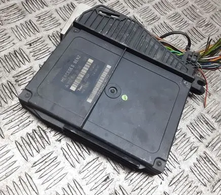 Mercedes-Benz E W210 Comfort/convenience module 2108203826 335626 5626T5K13C17