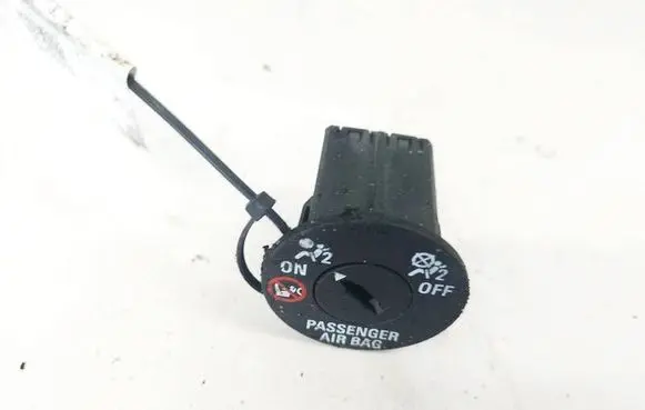 Opel Insignia A Passenger airbag on/off switch 13577258