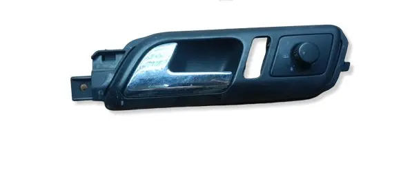 Volkswagen Polo IV 9N3 Front door interior handle 6Q1837247G