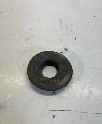 Volkswagen PASSAT B8 Front coil spring rubber mount 5Q0512149