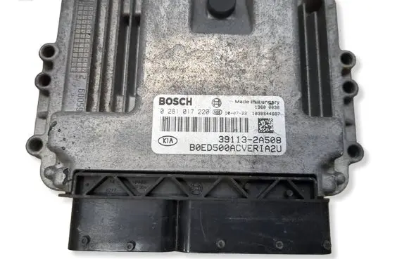KIA Ceed Engine control unit/module ECU 0281017220 391132A508 1039S44687