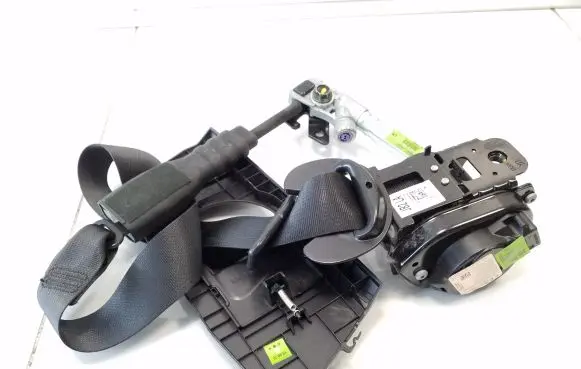 KIA Stinger Front seatbelt 88810J5200