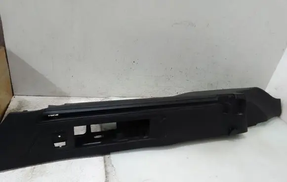 Citroen C5 (D) pillar trim (bottom) 9683811477