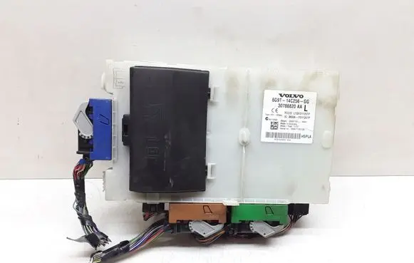 Volvo S80 Fuse module 6G9T14C256GG 30786820