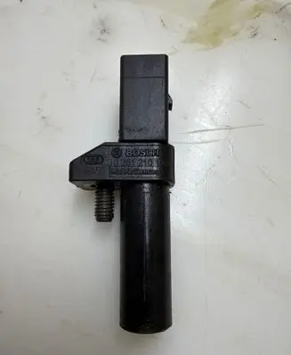 Mercedes-Benz S W220 Crankshaft position sensor 0261210170