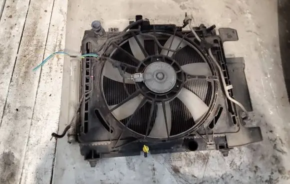 Toyota Yaris Radiator set 