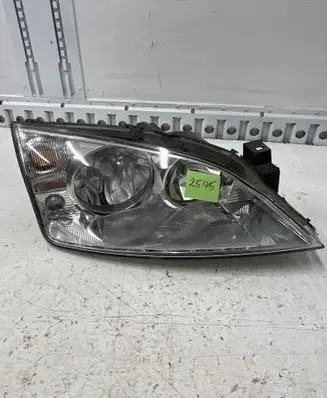 Ford Mondeo MK II Headlight/headlamp 0301174202 1S7113005AK 109802A04HR