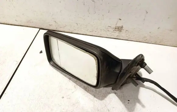 Front door electric wing mirror