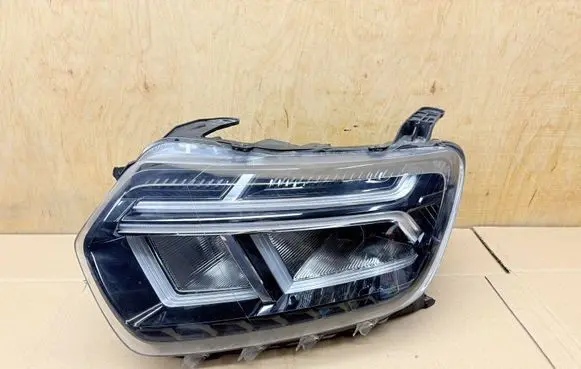 Dacia Duster II Headlights/headlamps set 260602515R 868124