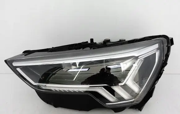 Audi Q3 F3 Headlight/headlamp 83A941033