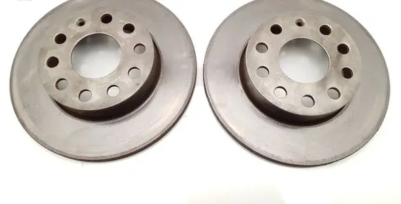 Volkswagen Touran I Rear brake disc