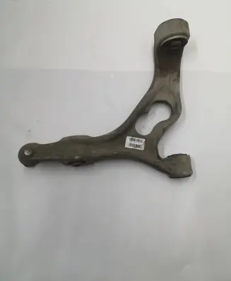 Volkswagen Touareg II Front lower control arm/wishbone 7P0407152E