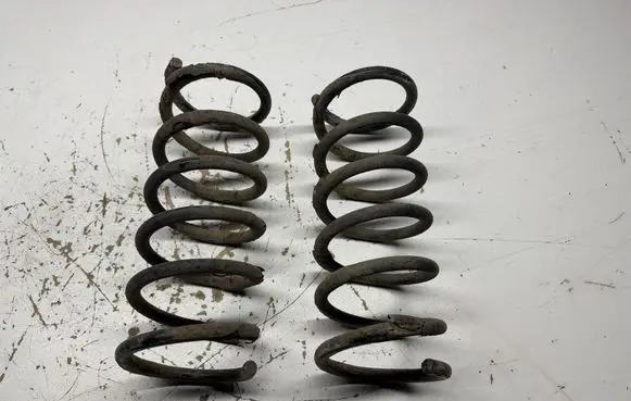 Volvo V60 Rear coil spring 