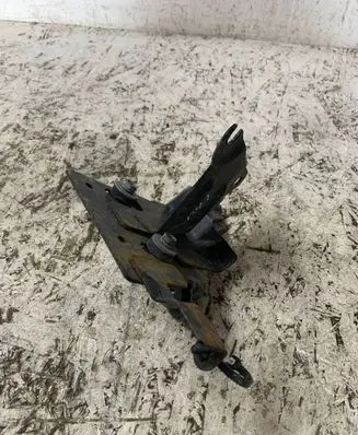 Infiniti QX60 L50 ABS pump bracket 