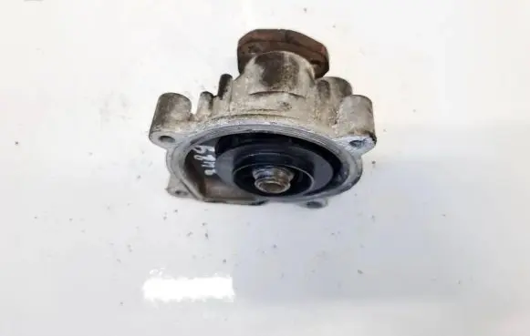 Volkswagen Golf V Water pump 03C121005D