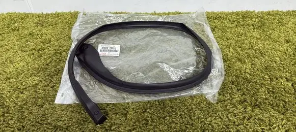 Lexus UX Front door rubber seal 67864-76020