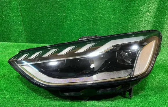 Audi A4 S4 B9 8W Headlight/headlamp 8W0941033D