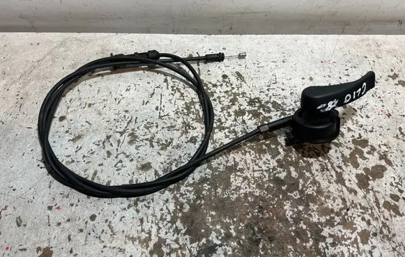 Renault Clio IV Engine bonnet/hood lock release cable