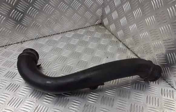 Volvo S40 Turbo air intake inlet pipe/hose 30896686
