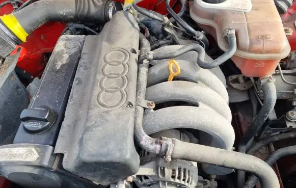 Audi A4 S4 B5 8D Engine