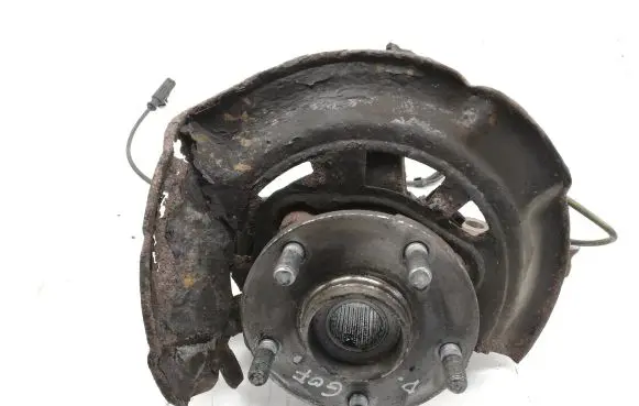 Toyota Avensis T270 Front wheel hub