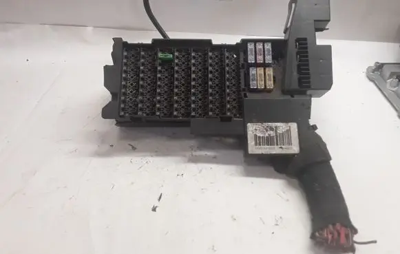 Mercedes-Benz B W245 Fuse box set 1695451940