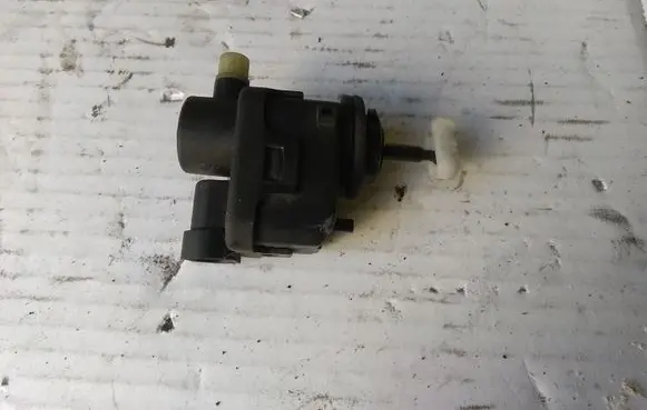Renault Scenic II - Grand scenic II Headlight level adjustment motor 770420737 007878