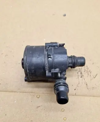 BMW X1 F48 F49 Electric auxiliary coolant/water pump 8605322