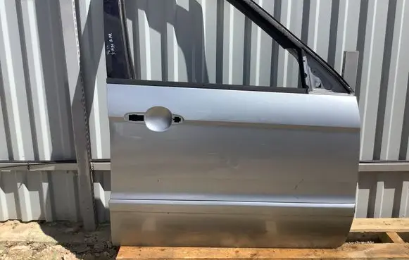 Ford S-MAX Front door 