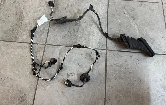 Volkswagen Amarok Rear door wiring loom 2H7971693Q