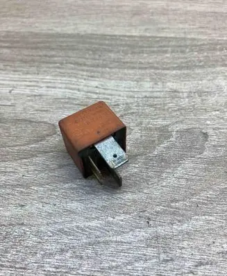 Audi 80 90 B3 Other relay 443951253 Used