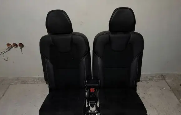 Seat set