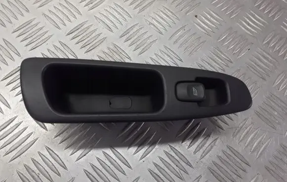 Volvo S40 Quarter vent window switch 30638706