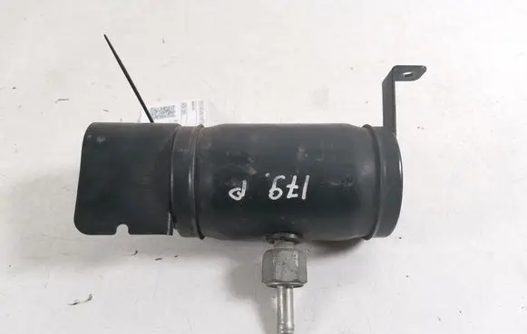 Toyota Corolla Verso E121 Other engine bay part 44704-13010