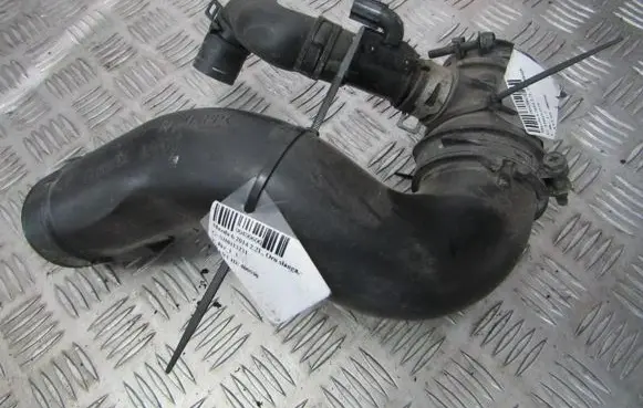Mazda 6 Air intake hose/pipe SH0113231 K605