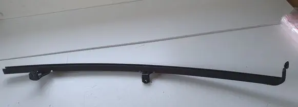 Toyota Yaris Front door windshield rail 
