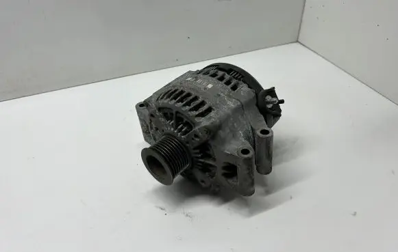 BMW 4 F36 Gran coupe Generator/alternator 7616119