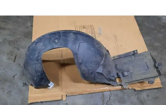 BMW X3 E83 Front wheel arch liner splash guards