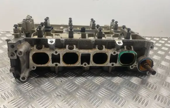Ford Fusion II Engine head RF8E5E6090AA