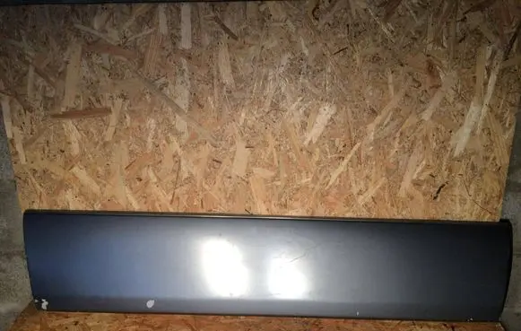 Mercedes-Benz E W124 Front door trim (molding) 1246902240
