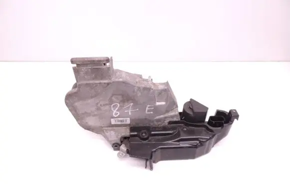 Volvo V50 Front door lock 30753951 D87