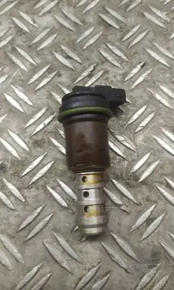 BMW 7 E65 E66 Camshaft vanos timing valve 170732309