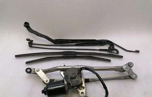 Ferrari FF Front wiper linkage and motor 82963900