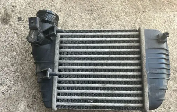 Audi A6 S6 C6 4F Intercooler radiator 4F0145805J 3246592