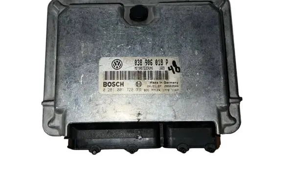 Volkswagen PASSAT B5 Engine control unit/module 038906018P 28SA3504 0281001720