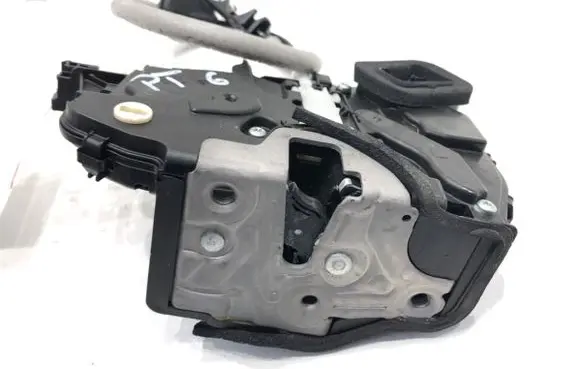 Volkswagen T-Roc Rear door lock 3J0839016A