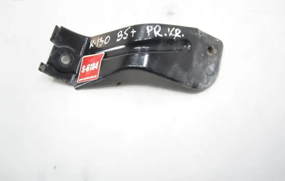 Volkswagen PASSAT B5.5 Fender mounting bracket 3B0821237A
